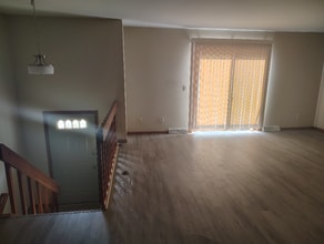 700/701-701 Iroquois Ct in Baraboo, WI - Building Photo - Building Photo