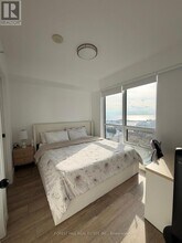 2200 Lake Shore Blvd W in Toronto, ON - Building Photo - Building Photo