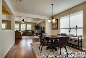 2910 Dusseldorf in San Antonio, TX - Foto de edificio - Building Photo