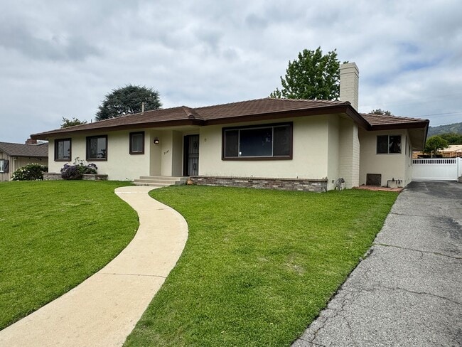 property at 2047 Pinehurst St