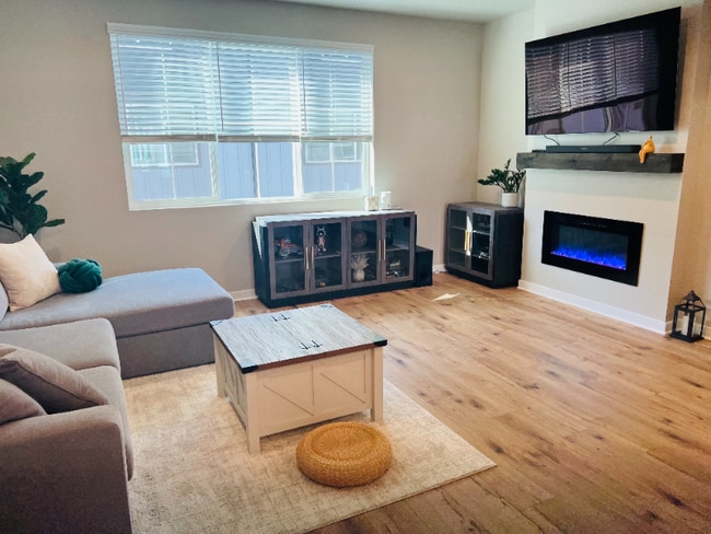 property at 15423 Admiralty Way