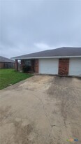 2607 Vernice Loop