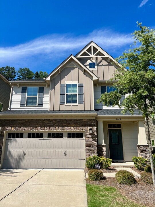 4014 Audubon Park Dr in Charlotte, NC - Foto de edificio