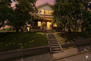 800 Burbridge St in McKeesport, PA - Building Photo