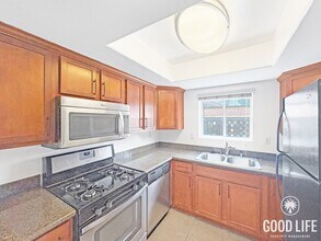 800 Sea Cliff Way in Oceanside, CA - Building Photo - Building Photo