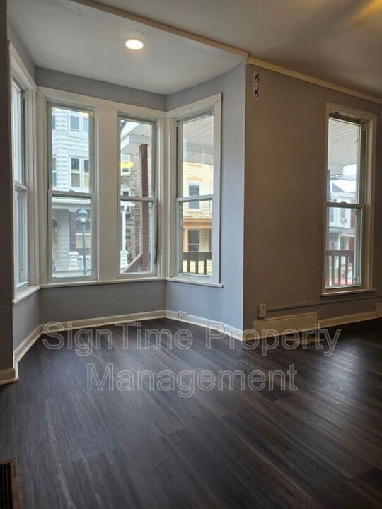 235 Summit Ave in Hagerstown, MD - Building Photo