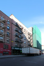 151 Elizabeth St in New York, NY - Building Photo - Building Photo