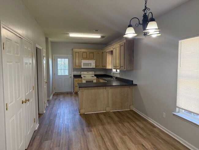 9729 Moonlight Dr in Tuscaloosa, AL - Building Photo - Building Photo