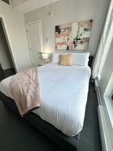 1070 Drummond St, Unit SI ID1261848P in Montréal, QC - Building Photo - Building Photo