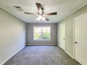 2330 Cedar Dr in La Marque, TX - Building Photo - Building Photo