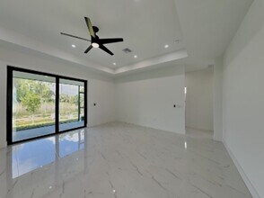 2309 NE 39th St in Cape Coral, FL - Building Photo - Building Photo