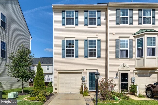 property at 818 Croggan Cres