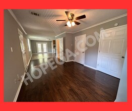 84 Matthews St in Senoia, GA - Building Photo - Building Photo