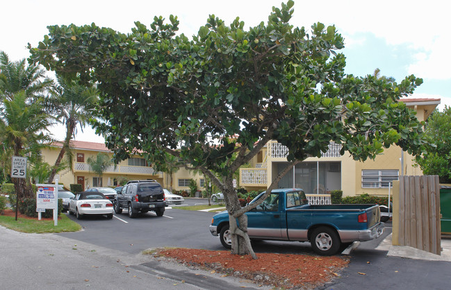 Hamilton Landing in Fort Lauderdale, FL - Foto de edificio - Building Photo