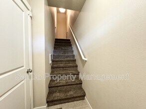 10438 SW Akilean Terrace in Tigard, OR - Building Photo - Building Photo