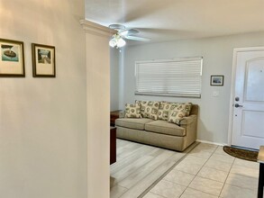 106 The Esplanade S in Venice, FL - Building Photo - Building Photo