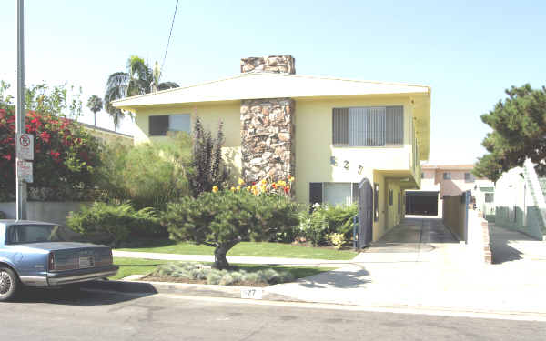 627 Myrtle Ave in Inglewood, CA - Building Photo