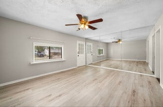 7418 Oscar Dr, Unit 1 in Deer Park, TX - Building Photo - Building Photo