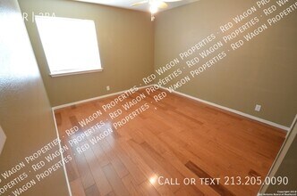 9139 Laguna Hills in Selma, TX - Building Photo - Building Photo