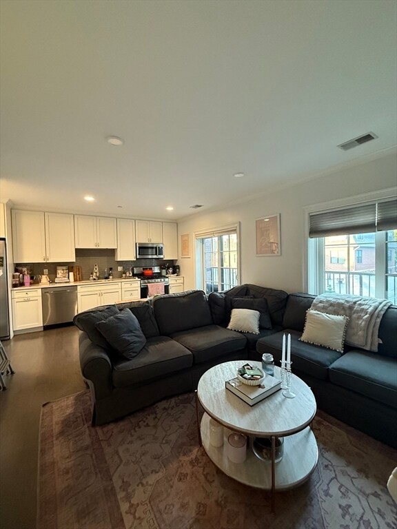 property at 728 E Broadway