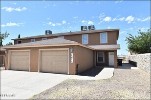 1591 Hartsdale Dr in Horizon City, TX - Building Photo