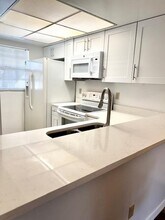 3013 Sir Hamilton Cir in Titusville, FL - Foto de edificio - Building Photo