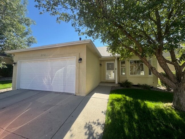 3321 Chestnut Glen Ln