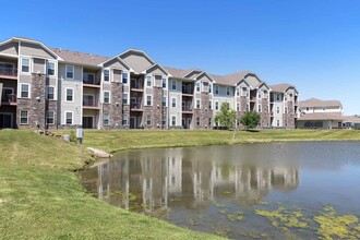 Providence Pointe in Johnston, IA - Building Photo - Building Photo