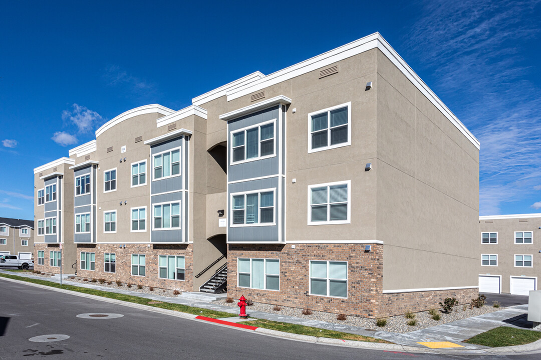 Colony Farms in Magna, UT - Building Photo