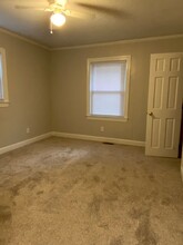 1200 E 14th St-Unit -Unit B in Greenville, NC - Building Photo - Building Photo