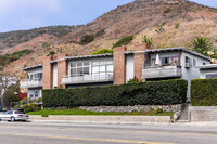 22445 Pacific Coast Hwy in Malibu, CA - Foto de edificio - Building Photo