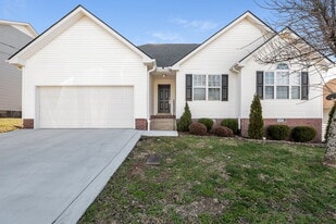 7136 Legacy Dr in Nashville, TN - Building Photo