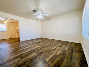 4919 7th St in Lubbock, TX - Building Photo - Building Photo