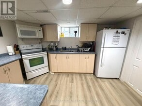 43 St George St in Toronto, ON - Building Photo - Building Photo