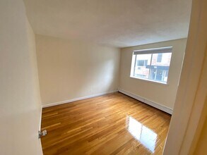 27 Allston St, Unit 3 in Boston, MA - Building Photo - Building Photo