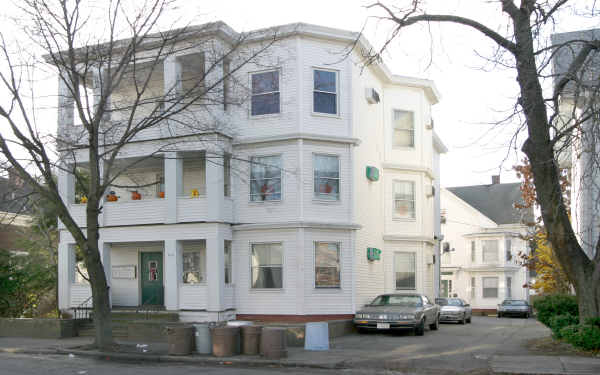 104-108 Lewis St in Lynn, MA - Building Photo