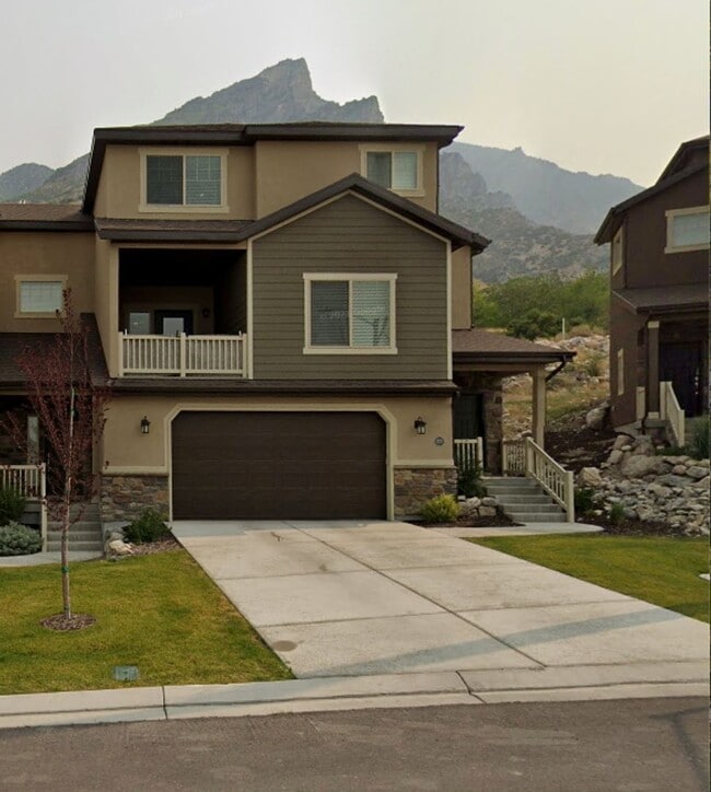 property at 1727 Aspen Loop