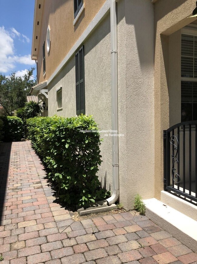 11962 Kipper Dr in Orlando, FL - Building Photo - Building Photo
