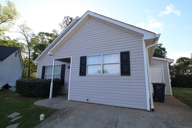 113 Shandon Ln in Griffin, GA - Building Photo - Building Photo