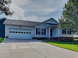 1518 Hawkcrest Ln in Winston-Salem, NC - Building Photo