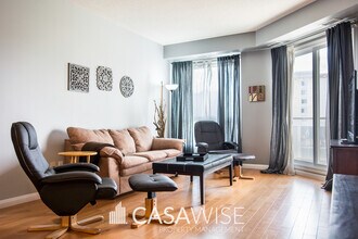 9819-9819 104 Street NW in Edmonton, AB - Building Photo - Building Photo