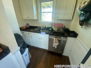 260 Boston Ave in Medford, MA - Building Photo - Building Photo