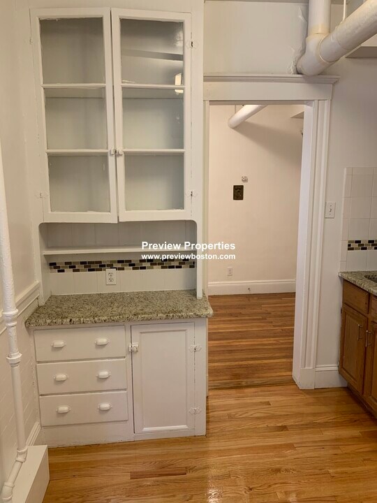 80 Sutherland Rd, Unit 1C Photo