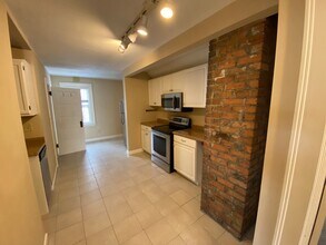 1471 Grand Ave, Unit 3 in St. Paul, MN - Building Photo - Building Photo