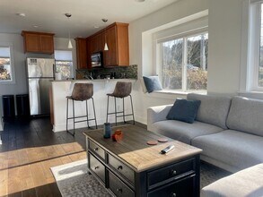 3914 SW Graham St in Seattle, WA - Building Photo - Building Photo