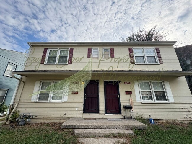 property at 1135 N Cottage Ave