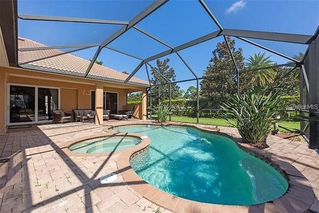 19640 Cobblestone Cir in Venice, FL - Building Photo - Building Photo