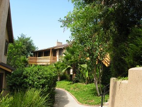 Mountain View Villas in Santee, CA - Foto de edificio - Building Photo