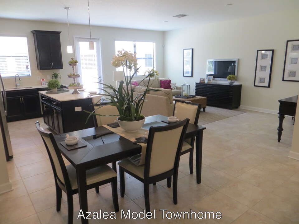 11324 Whistling Pne Wy in Orlando, FL - Building Photo