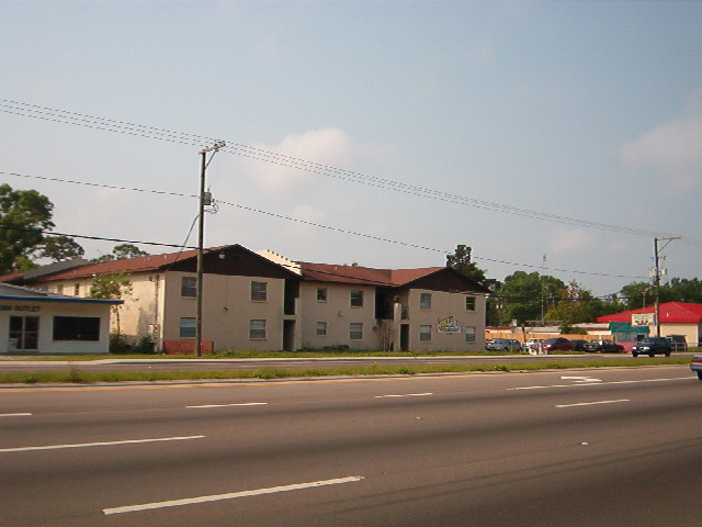 Hilldale Apartments in Tampa, FL - Building Photo - Building Photo